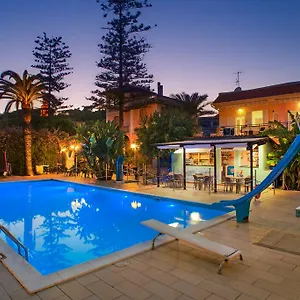  Village de vacances Camping Rosa